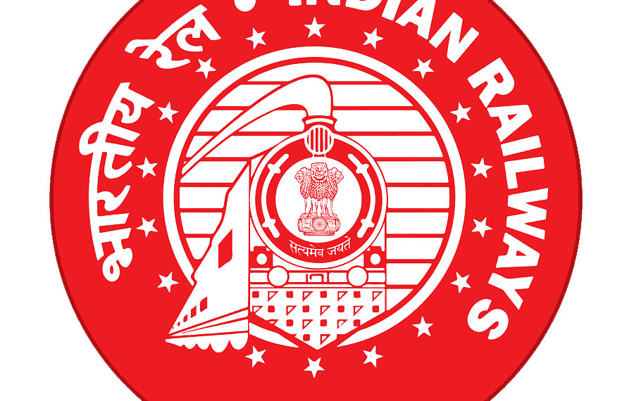 रेलवे में निजीकरण का नया अध्याय – इन 9 रेलवे स्टेशन पर आज से तैनात प्राइवेट कर्मचारी,